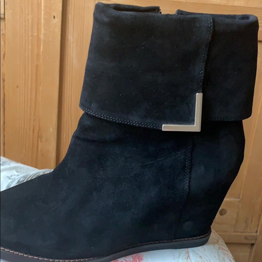 Black Suede Woman’s Bootie sz 9 1/2